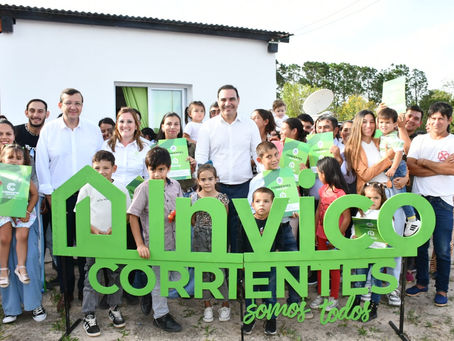 En Cruz de los Milagros, el Gobernador entregó viviendas y firmó convenio para construir más