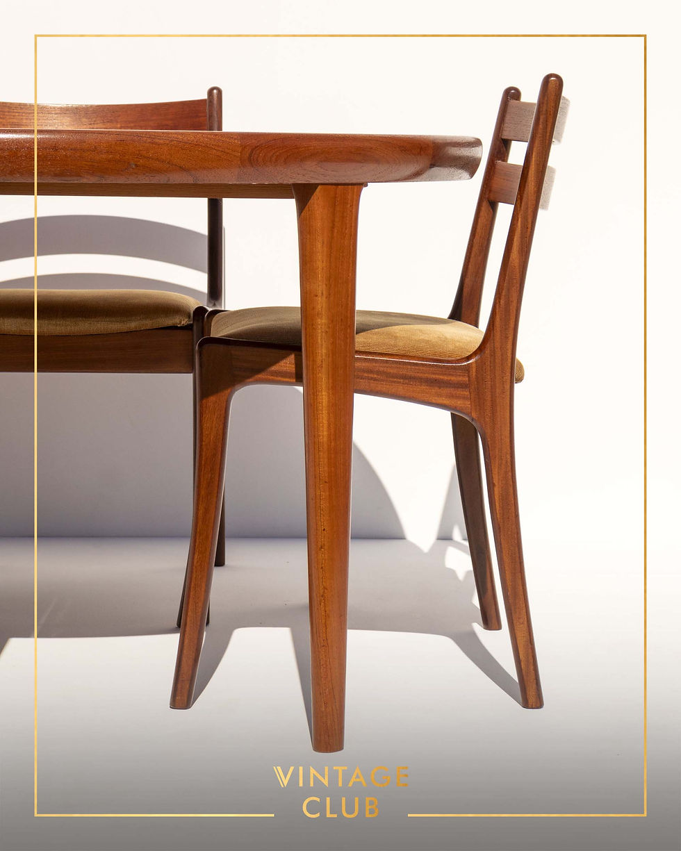 Thumbnail: VV Møbler Spøttrup Model Nr: 16-668 extendable teak dining table, Denmark 1960's