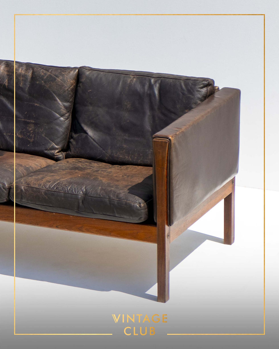 Thumbnail: Rare Hans Wegner AP63 / 4 seater sofa by AP Stolen in Rosewood and Leather
