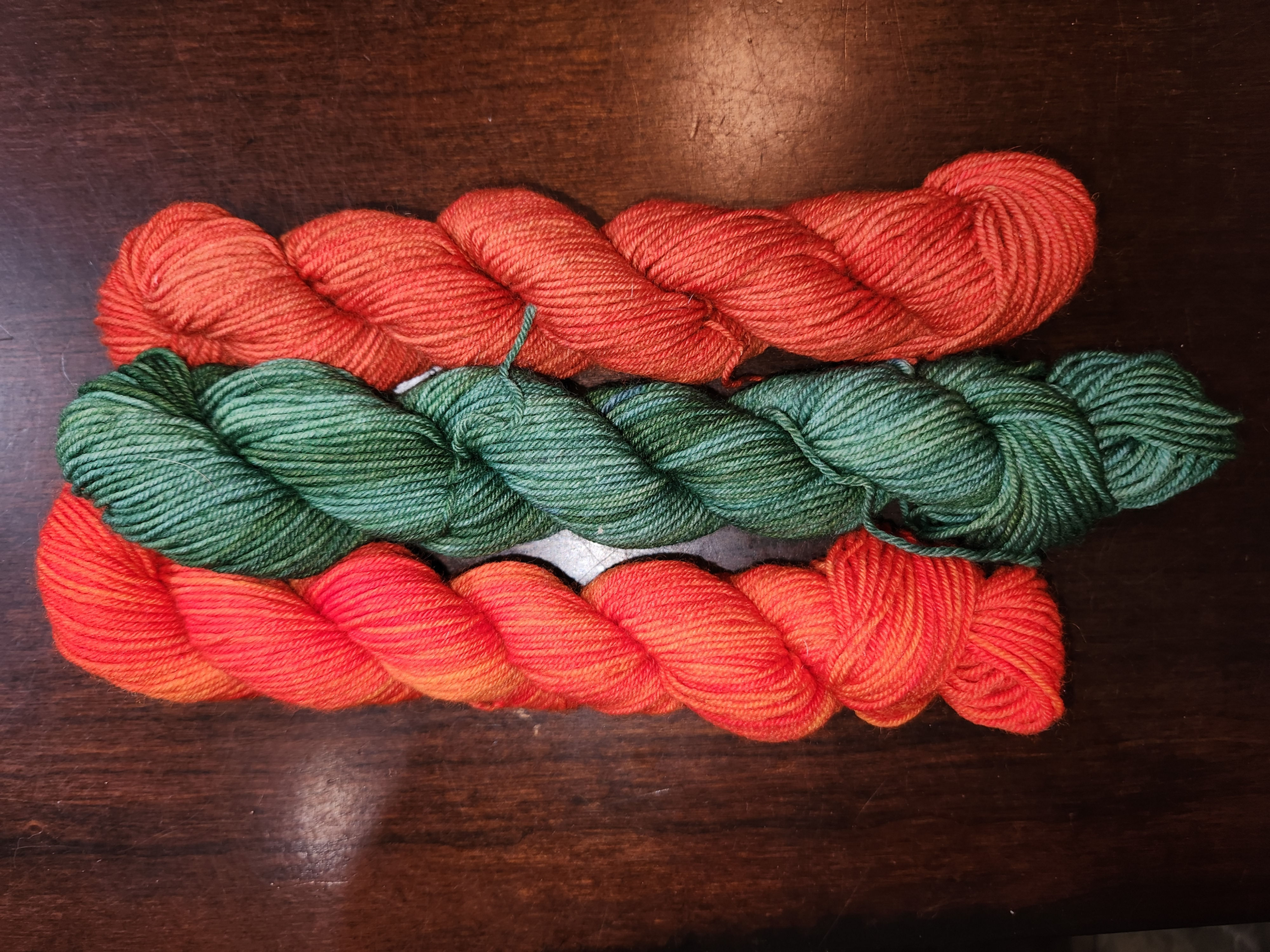 Mary Sanderson -80% Fine Superwash Merino Wool, 20% Recycled Nylon, F/S weight