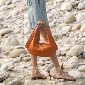 Arcadia Handbag Masai Large Hobo -Tan