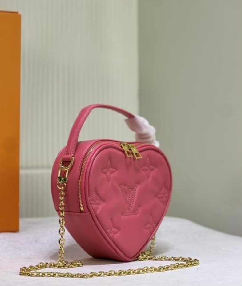 Thumbnail: L Print Heart Bag