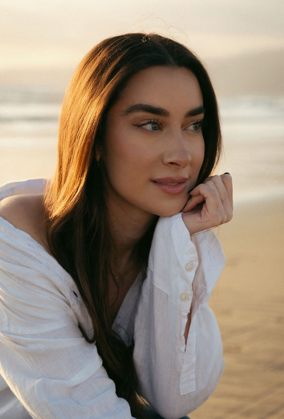 8Adriana-Em-2.jpg