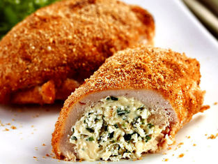 Frango Recheado com Ricota - Na Cozinha com Vitória Tembe