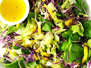 Salada Tropical com Vinagrete de Laranja - Na Cozinha com Vitória Tembe