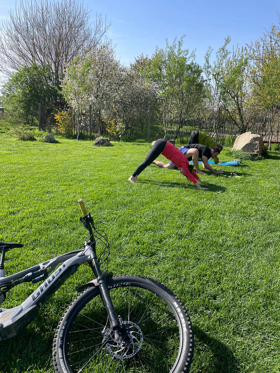 Miniatură: Toamna târziu în Munții Măcin 31oct-02 Nov