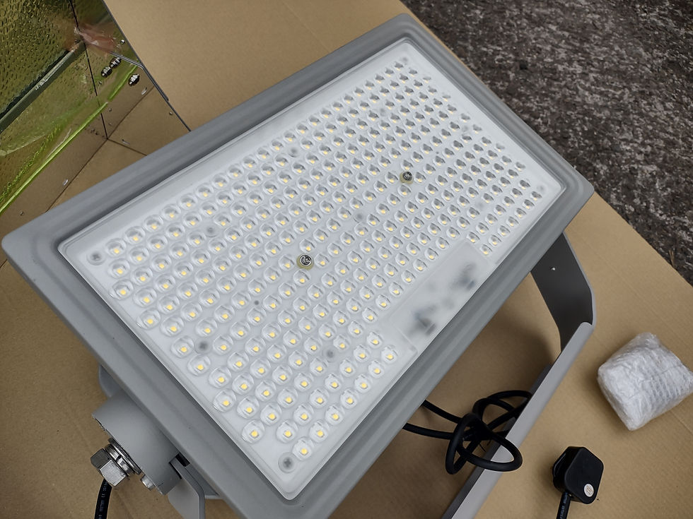 Thumbnail: Venture Lighting 500w Commercial Grade LED Floodlight. 4000k Cool White.