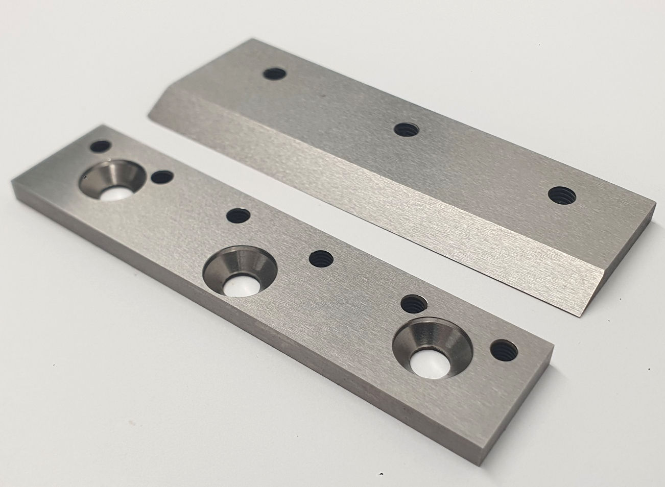 0063351 Blade set for Komax 206 / Iota 330