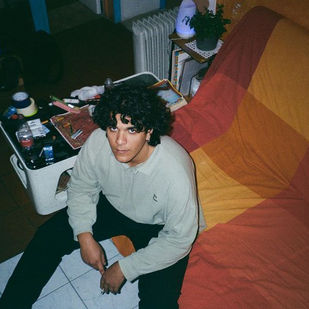 Sincero, impulsivo, pop: "Opopomoz" è l'album di esordio di Sano - Intervista