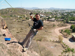DESCENSO A RAPPEL