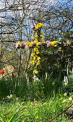 Hampton Easter Cross 2024.jpg