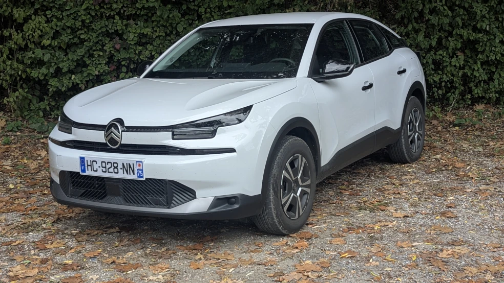 La Citroën C4 Hybride 110 en teinte blanche