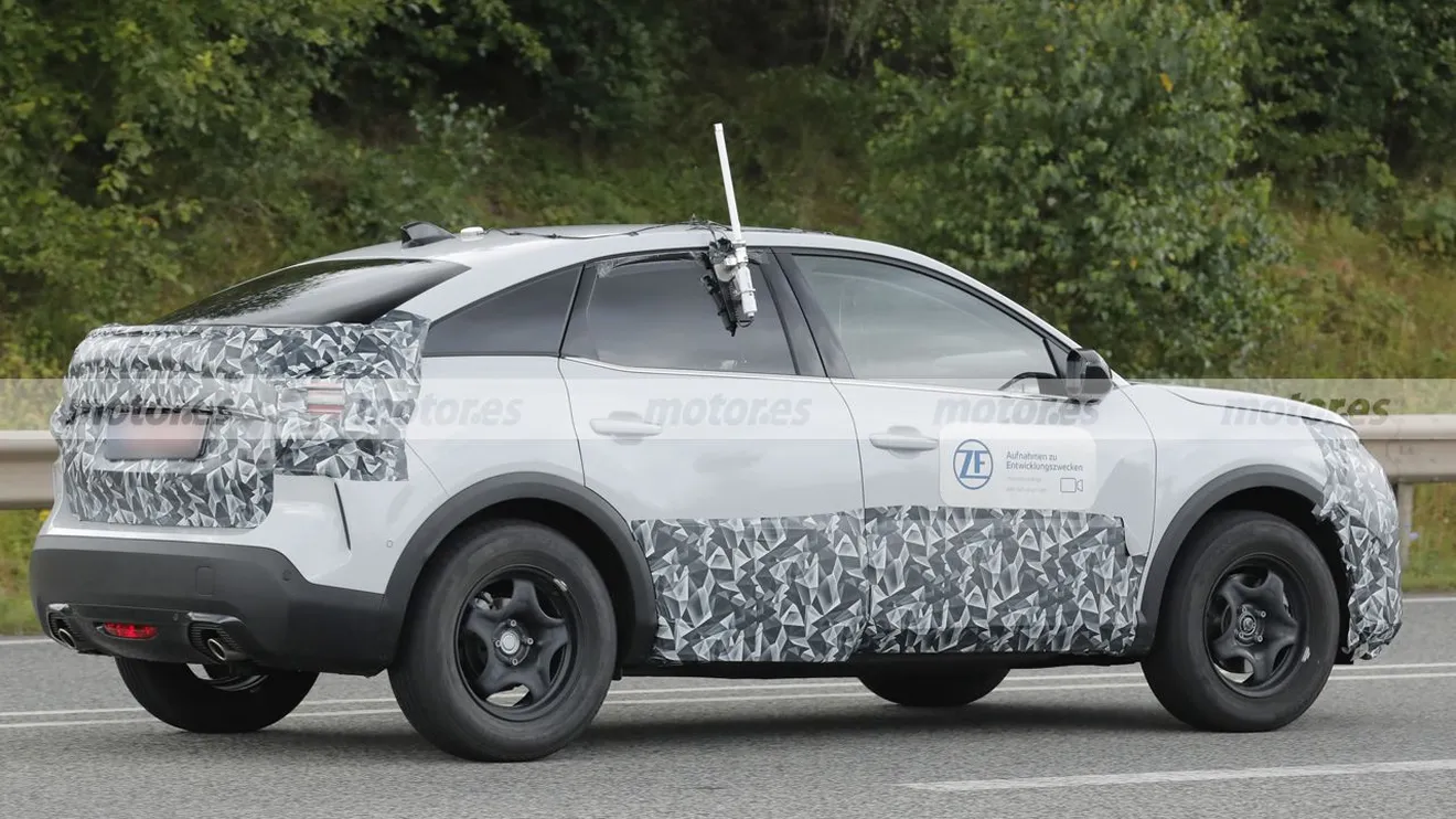  New Citroën C4 2024 - the interior surprises for the first time 