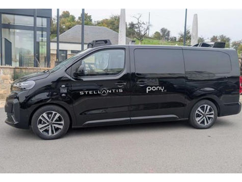 Le Peugeot E-expert du programme Stellantis pony.Ai