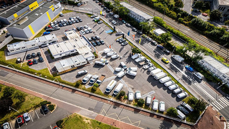 Stellantis inaugure son Professionnal Center à Nanterre