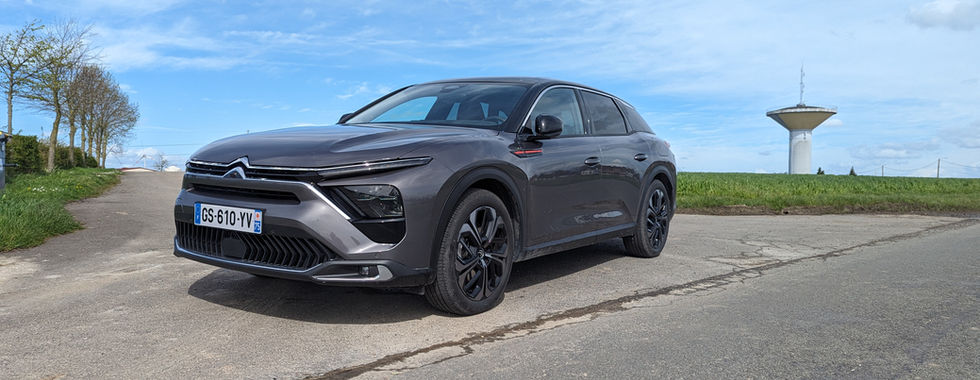 La Citroën C5 X Hypnos vue de face avant