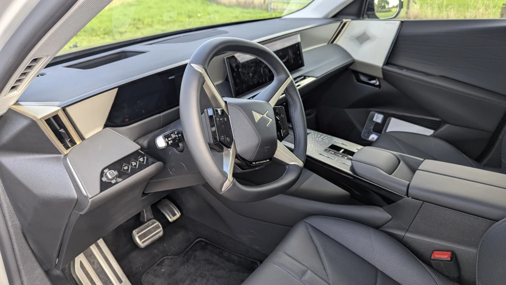 2025 DS N°8 - un style intérieur sobre mais élégant