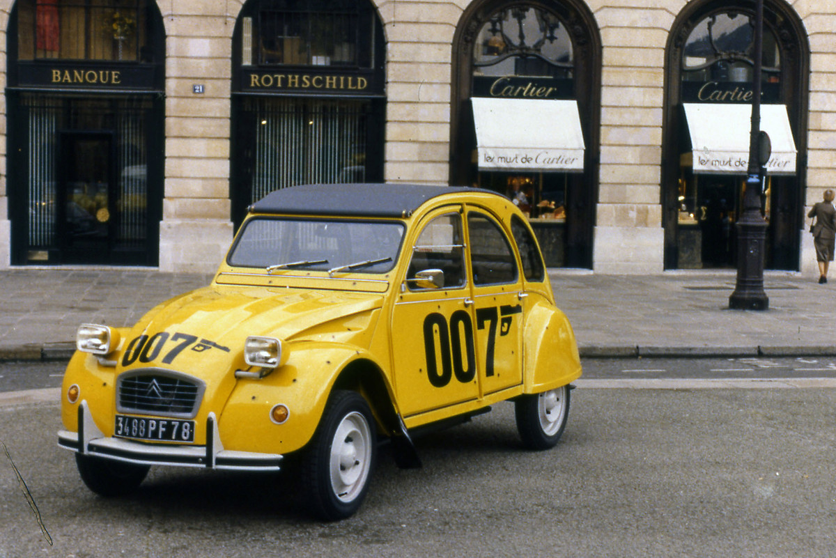 La Citroën 2CV 007
