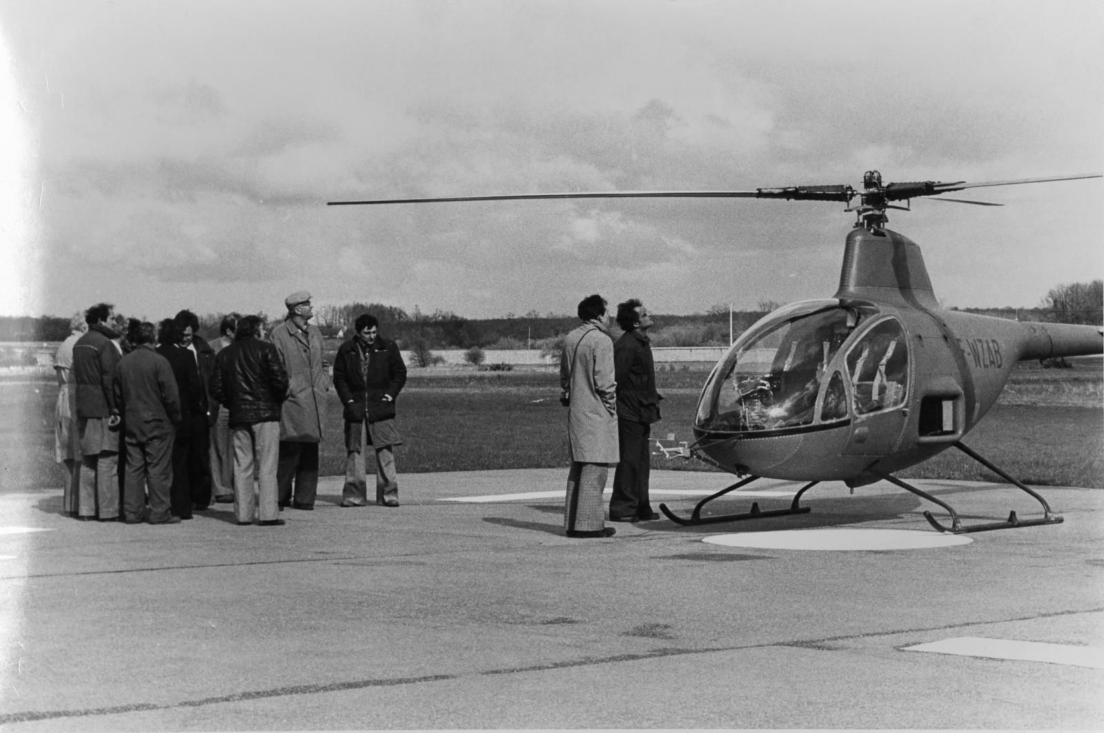 The Citroën Re-2, the first helicopter with chevrons