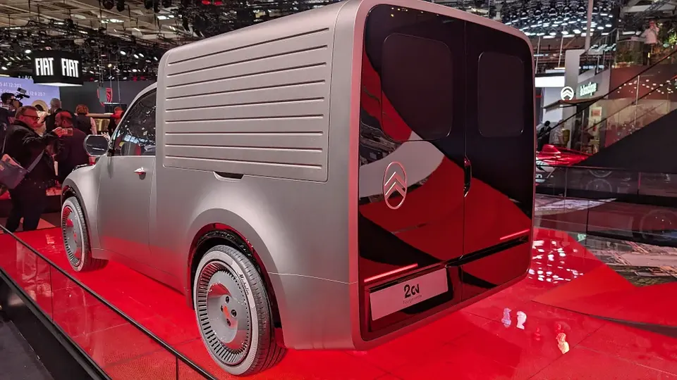 2026 Citroën 2 CV Fourgonnette Concept