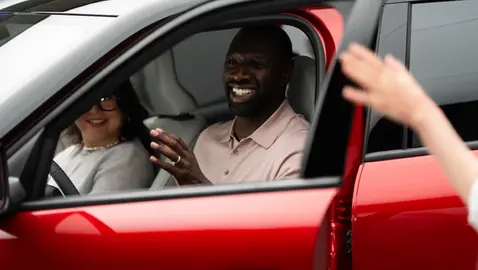 Omar Sy au volant d'une Citroën