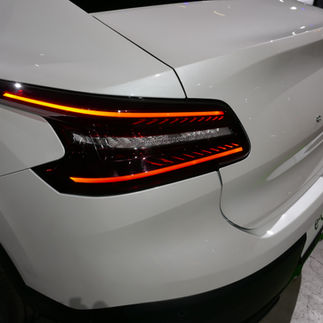 The rear lights of the Citroën C4 X