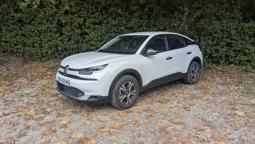 La Citroën C4 Hybride 110 en teinte blanche
