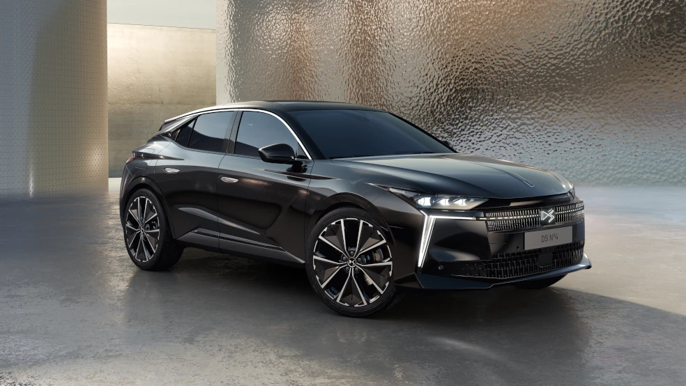 The DS N°4 2025 - the exterior