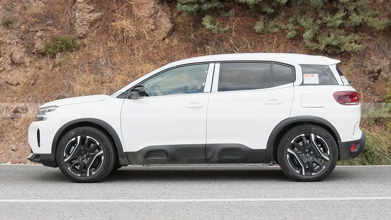 Le futur Citroën C5 Aircross 2025 sur la route