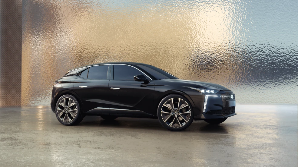 The DS N°4 2025 - the exterior