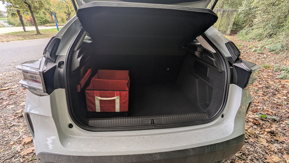 Découvrez le bac de courses Citroën, disponible sur la boutique.  -10% avec le code PASSION10