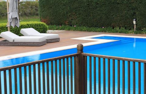 aluminium pool fencing Melbourne