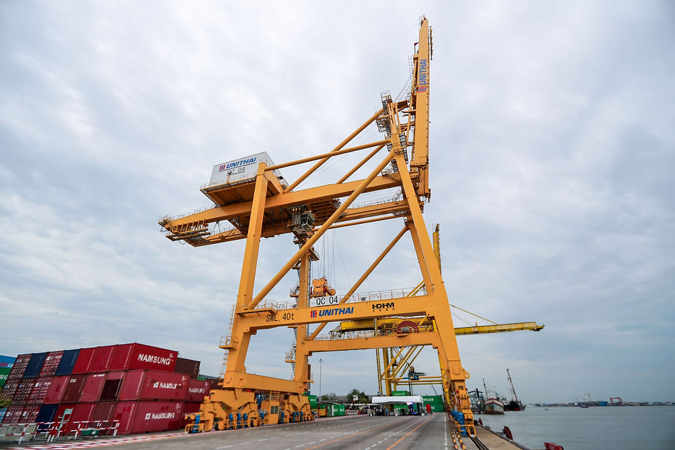 “ท่าเรือยูนิไทย” เปิดตัวอุปกรณ์ปั้นจั่นพลังงานไฟฟ้ายกตู้สินค้าชุดใหม่