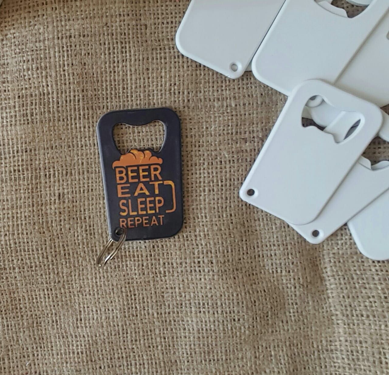 LLAVERO DESTAPADOR POLÍMERO