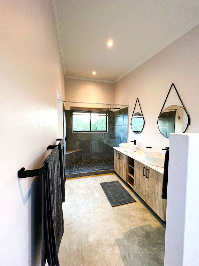 Thumbnail: HOEDSPRUIT LUXURY VILLA