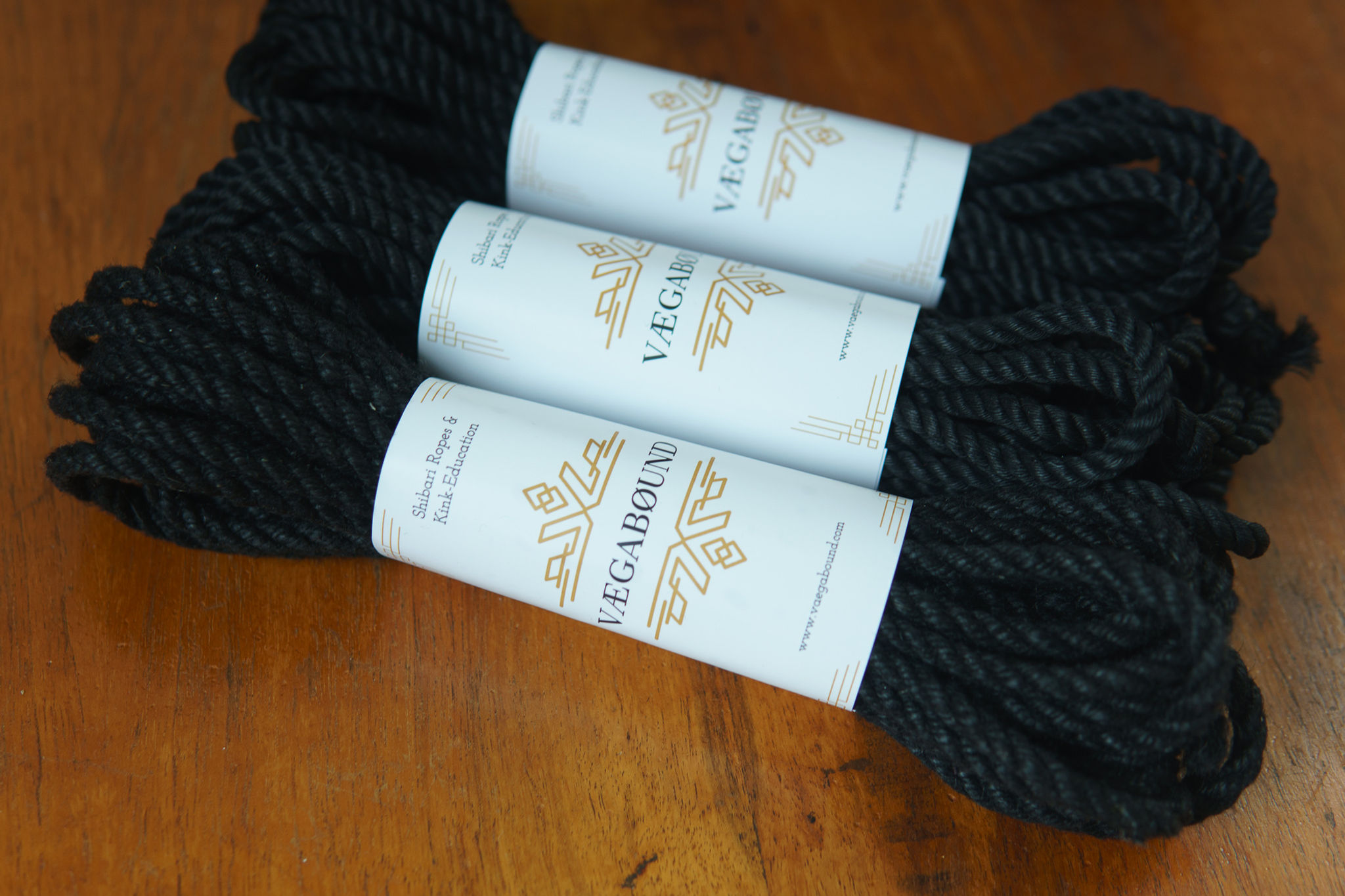 Hemp rope 6mm RUGGED »Velvet Black« for Kinbaku / bondage