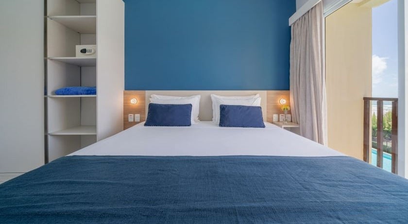 SUÍTE LUXO, 02 quartos, 02 banheiros, sala (13).jpg