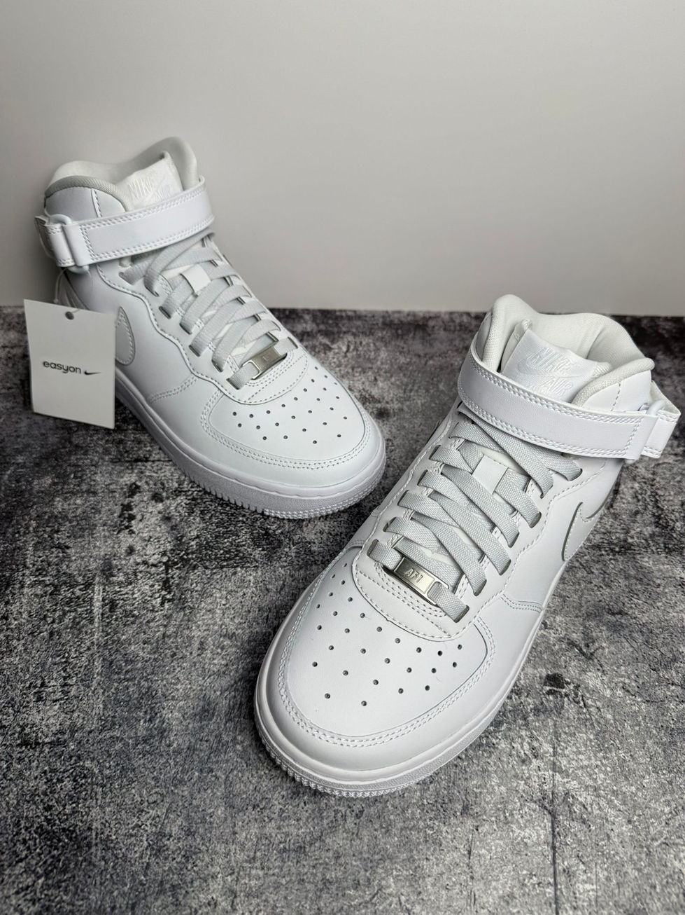 Air Force 1 Mid Easy on - White Overhead