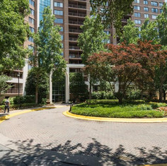 10101 Grosvenor Pl. #918 Rockville, MD 20852
