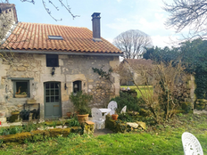 (Reduced) €110,000 | La Tour-Blanche-Cercles France