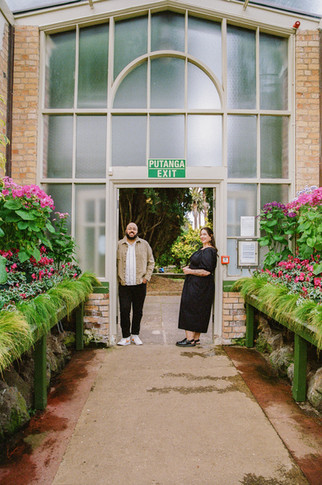 Couple portrait in Auckland Winter Gardens