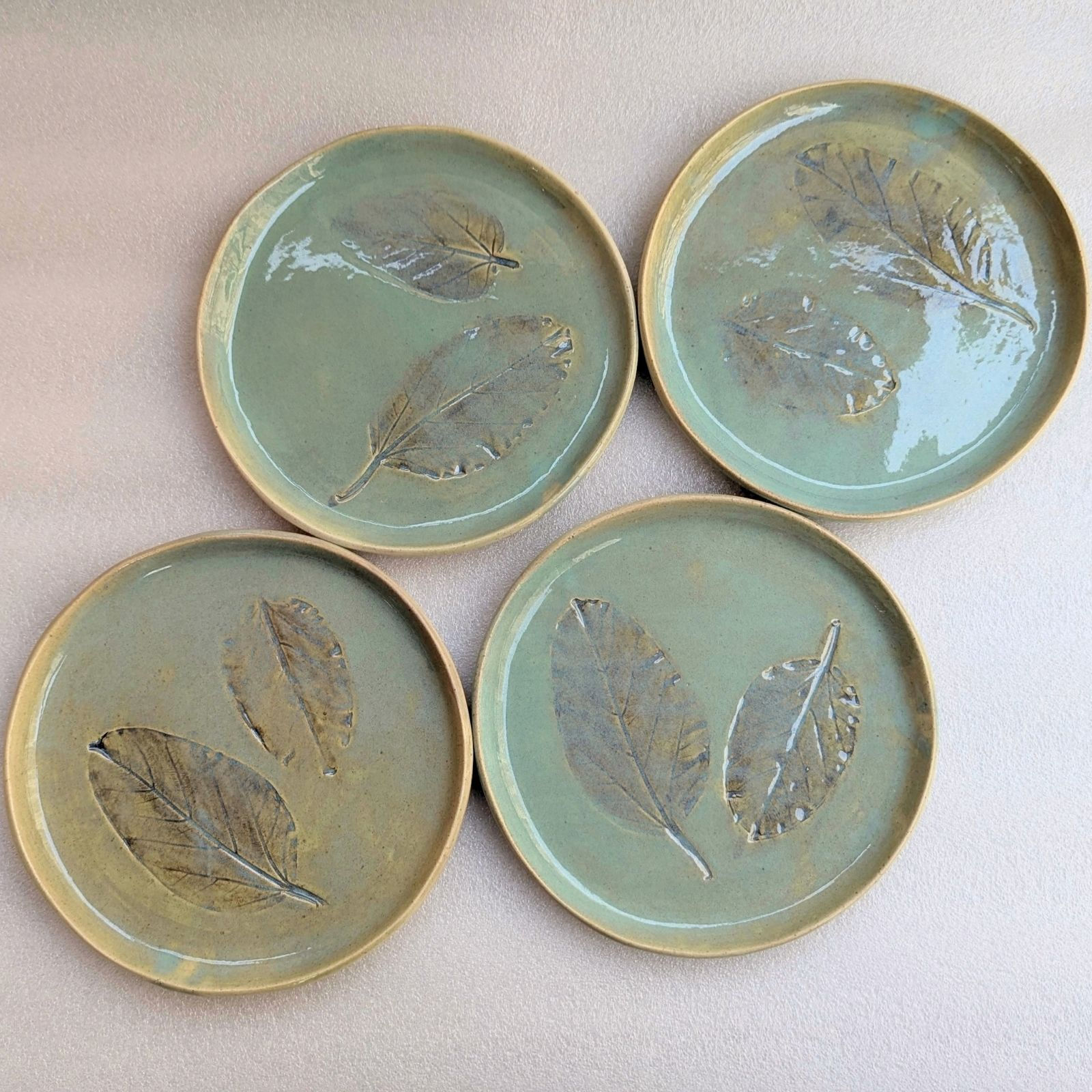 Iris Dinner Plate Set