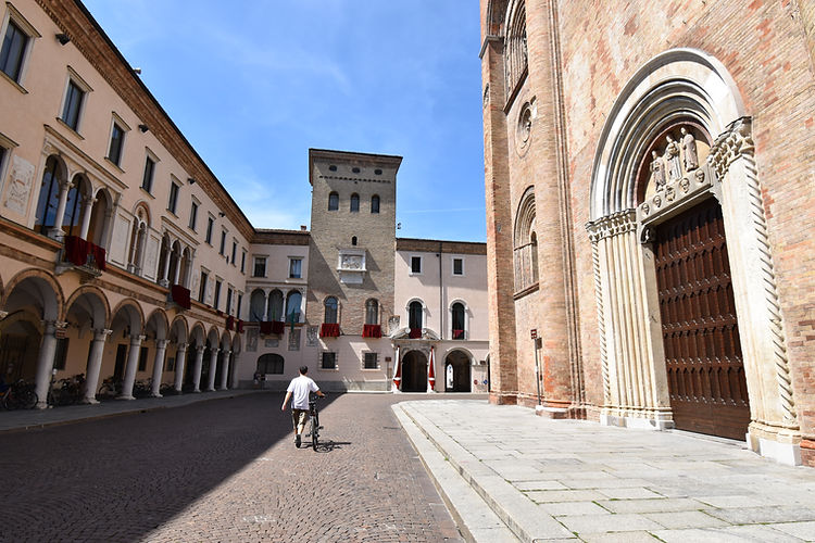 Piazza del Duomo.JPG