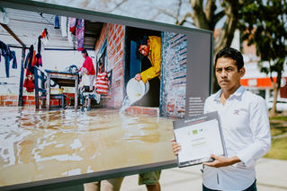 Famila afectada por inundaciones_Fernando Luis Portugal.jpg