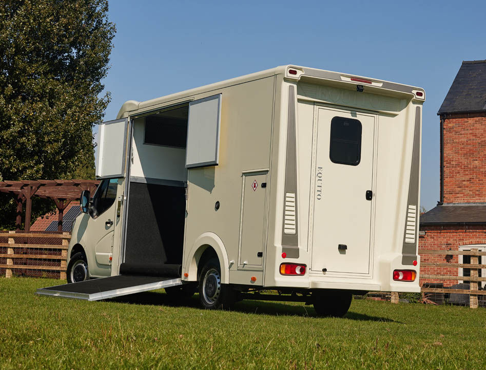 Miniatura: Equito Elegance 2020 – Camión ligero Semi-nuevo España