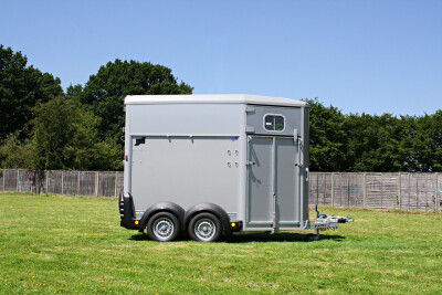 Miniatura: Ifor Williams HB511 de 2021 – Remolque seminuevo