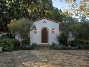 Modern Santa Barbara Interior Design: The Warm Minimalist Luxury Home Trend!