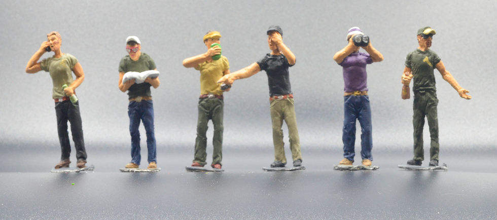 Male Spectators | Standing #3 | MP32-25