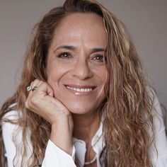 נועה ברנר - מפגש סופר: "הנערה עם הסולם"