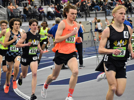 Weekend Roundup: Arlington's Emerson Continues Fast Start to Senior Season at CV Invite
